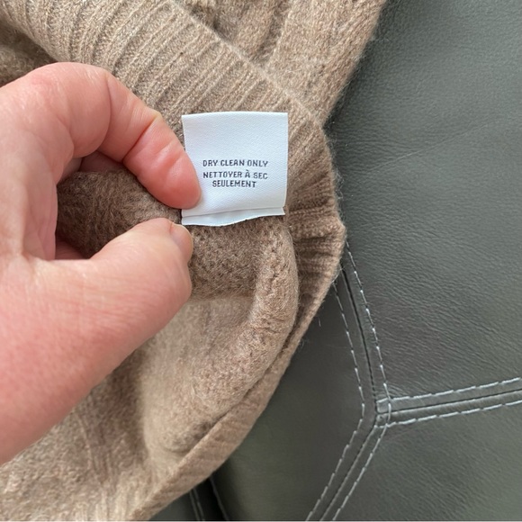 NWT Magaschoni Women's Cashmere Turtleneck Sweater - Picture 5 of 16